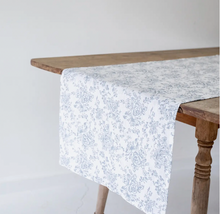 Load image into Gallery viewer, English Rose Table Runner
