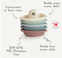 Load image into Gallery viewer, Bath Boats - Mushie