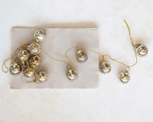 Load image into Gallery viewer, Snowflake Mercury Ball Ornament Garland