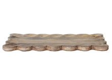 Load image into Gallery viewer, Scalloped Wood Tray