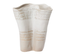 Load image into Gallery viewer, Claribel Vase