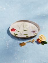 Load image into Gallery viewer, Flower Round Platter Set
