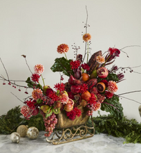 Load image into Gallery viewer, Vintage Sleigh Planter