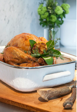 Load image into Gallery viewer, White Solid Roasting Pan