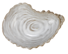 Load image into Gallery viewer, Stoneware Shell Dish