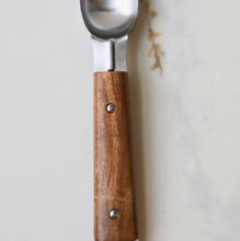 Load image into Gallery viewer, Heirloom Ice Cream Scoop
