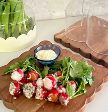 Load image into Gallery viewer, Scalloped Cutting Board