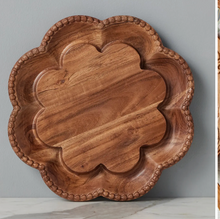 Load image into Gallery viewer, Vintage English Bread Board
