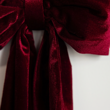 Load image into Gallery viewer, Red Velvet Bow Garland