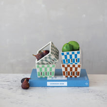 Load image into Gallery viewer, Check Berry Basket