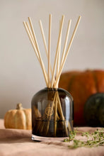 Load image into Gallery viewer, Linnea Harvest Pumpkin

