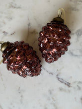 Load image into Gallery viewer, Pine Cone Ornament
