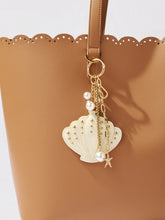 Load image into Gallery viewer, Seashell Bag Charm/Key Ring
