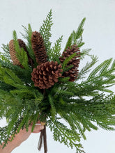 Load image into Gallery viewer, 22" Mixed Pine Bundle
