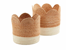 Load image into Gallery viewer, Scalloped Edge Basket
