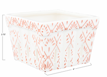 Load image into Gallery viewer, Stoneware Stamped Pattern Berry Basket
