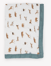 Load image into Gallery viewer, Organic Cotton Muslin Quilt-Animal Crackers
