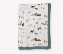 Load image into Gallery viewer, Cotton Muslin Quilt- Farmyard
