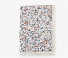 Load image into Gallery viewer, Cotton Muslin Quilt- Pressed Petals
