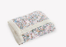 Load image into Gallery viewer, Cotton Muslin Quilt- Pressed Petals
