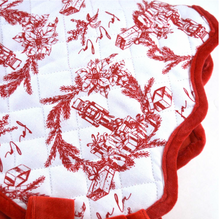 Load image into Gallery viewer, Quilted Tree Skirt
