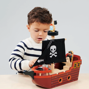 Fishbones Pirate Ship