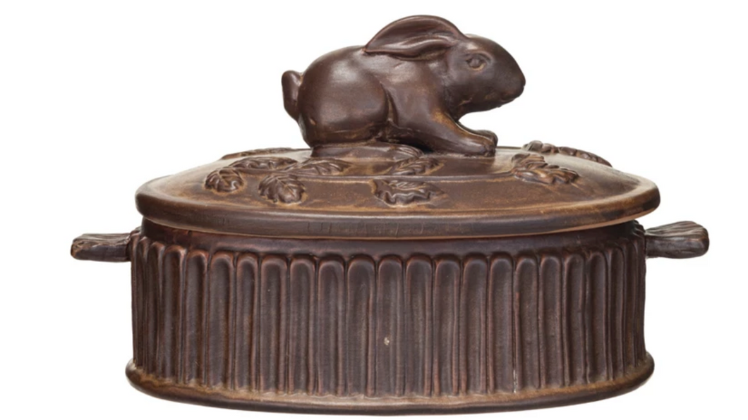Stoneware Baker w/ Rabbit