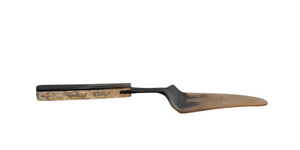 Horn Cake Server