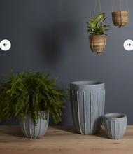Load image into Gallery viewer, Orbison Planter
