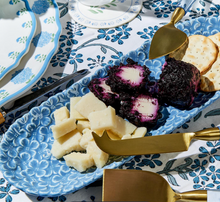 Load image into Gallery viewer, Hydrangea Tidbit / Cracker Dish
