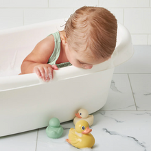 Load image into Gallery viewer, Itzy Ducky Family™ Bath Toy Set
