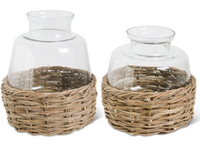 Load image into Gallery viewer, Clear Vases with Rattan

