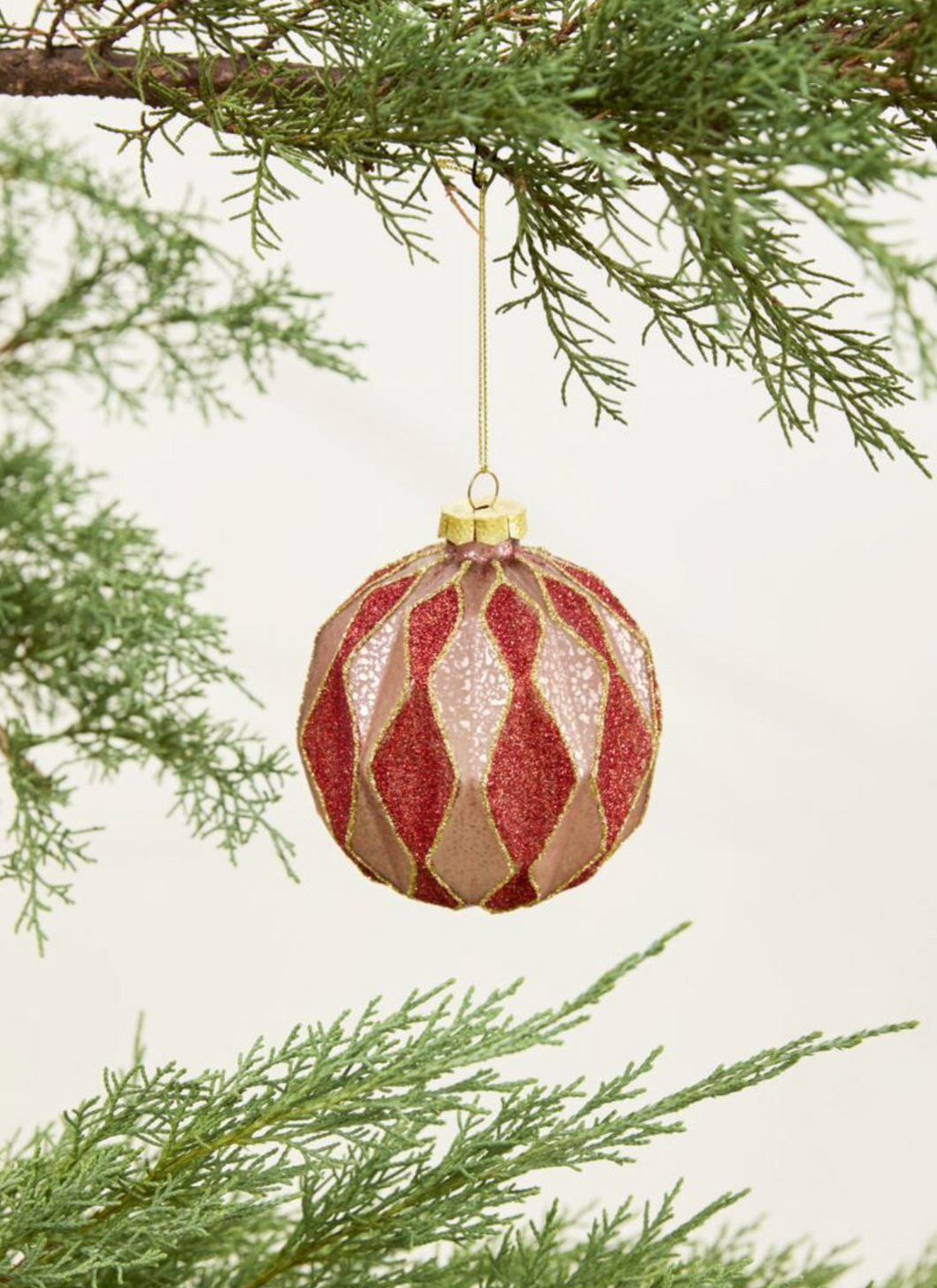Cirque Ornament