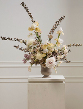 Load image into Gallery viewer, Wallace Urn
