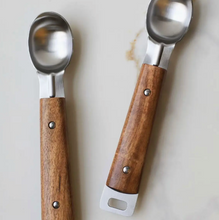 Load image into Gallery viewer, Heirloom Ice Cream Scoop
