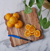 Load image into Gallery viewer, Scalloped Cutting Board
