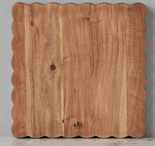 Load image into Gallery viewer, Scalloped Cutting Board
