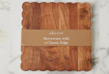 Load image into Gallery viewer, Scalloped Cutting Board
