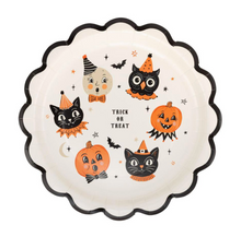 Load image into Gallery viewer, Trick or Treat Paper Plates

