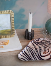 Load image into Gallery viewer, Metal Ribbed Photo Frame
