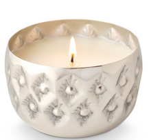 Load image into Gallery viewer, Illume Balsam &amp; Cedar Radiant
