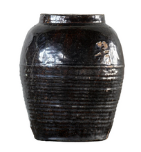Load image into Gallery viewer, Chinese Vinegar Jar
