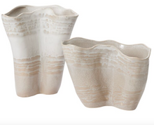 Load image into Gallery viewer, Claribel Vase
