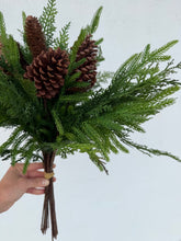 Load image into Gallery viewer, 22" Mixed Pine Bundle
