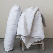 Load image into Gallery viewer, Cotton Bed Cover Set
