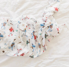 Load image into Gallery viewer, Deluxe Swaddle- Home Run
