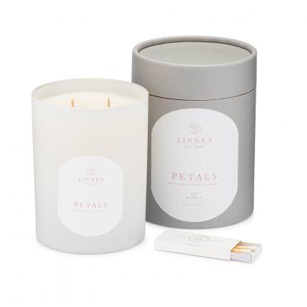 Petals Candle