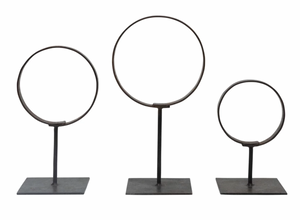 Metal Ring on Stand