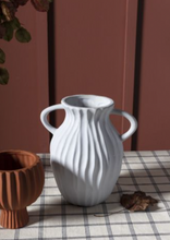 Load image into Gallery viewer, Thayer Vase
