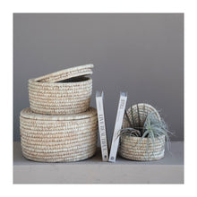 Load image into Gallery viewer, Lidded Grass Leaf Basket
